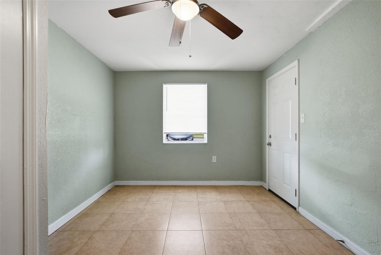 COUNTRY CLUB MANOR UNIT 3 - Residential