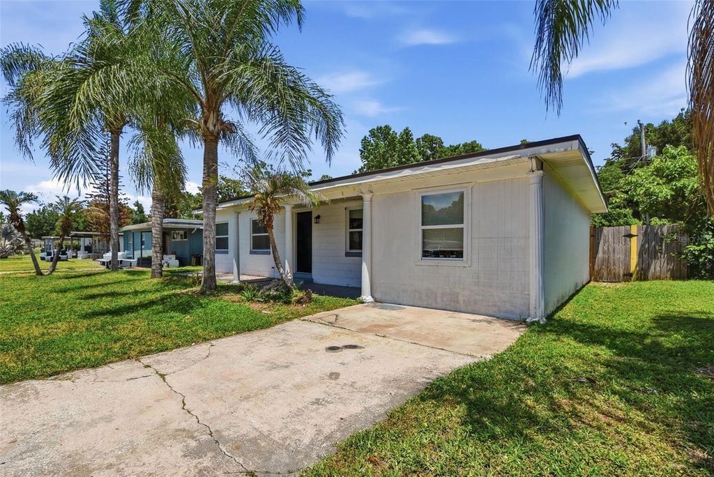 Photo of 213 Hays Drive, Sanford, FL 32771 (MLS # O6409660)