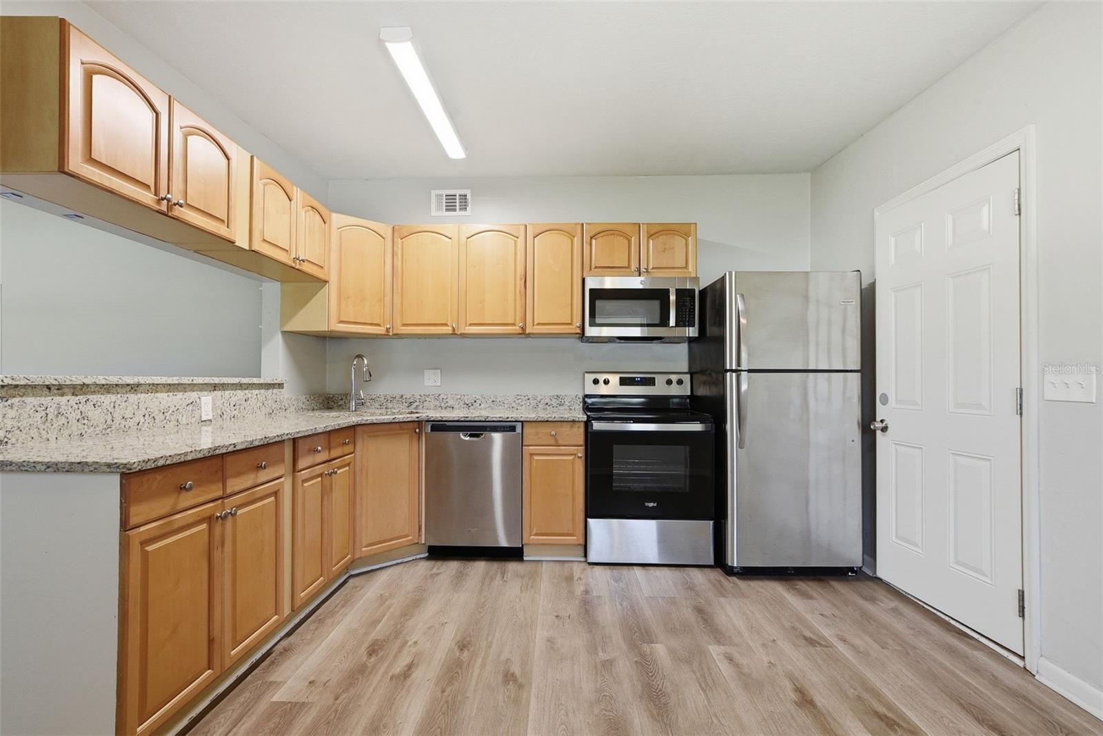 COUNTRY CLUB MANOR UNIT 3 - Residential