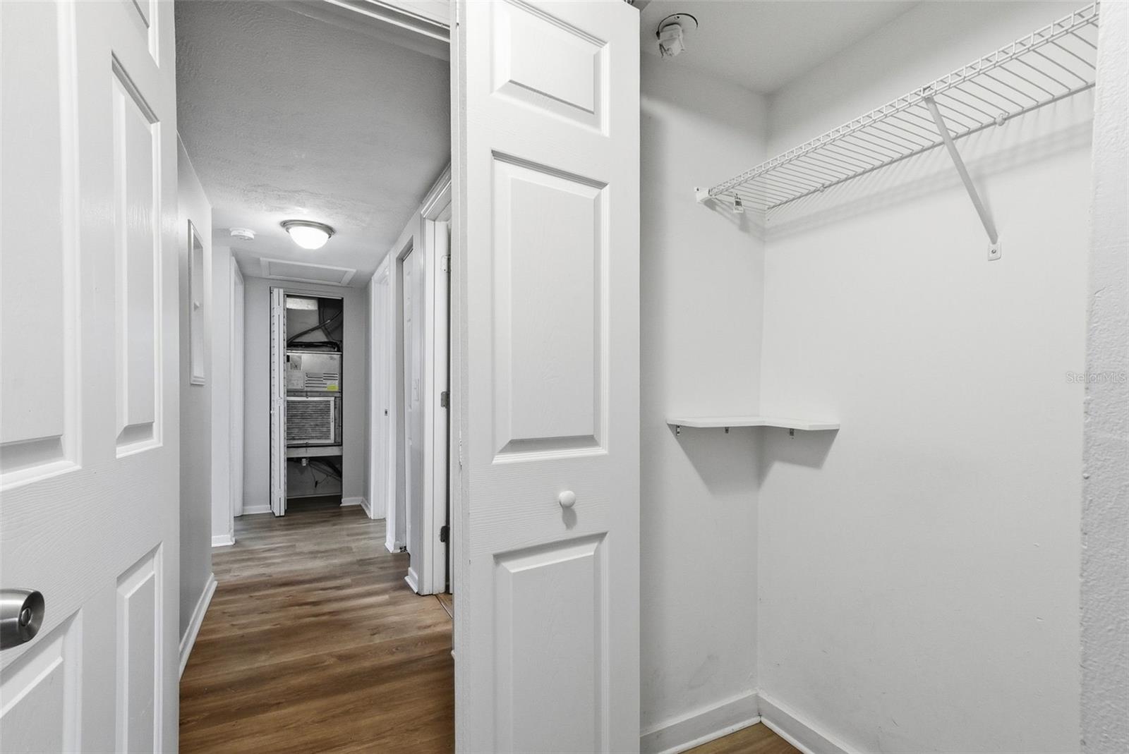 COUNTRY CLUB MANOR UNIT 3 - Residential