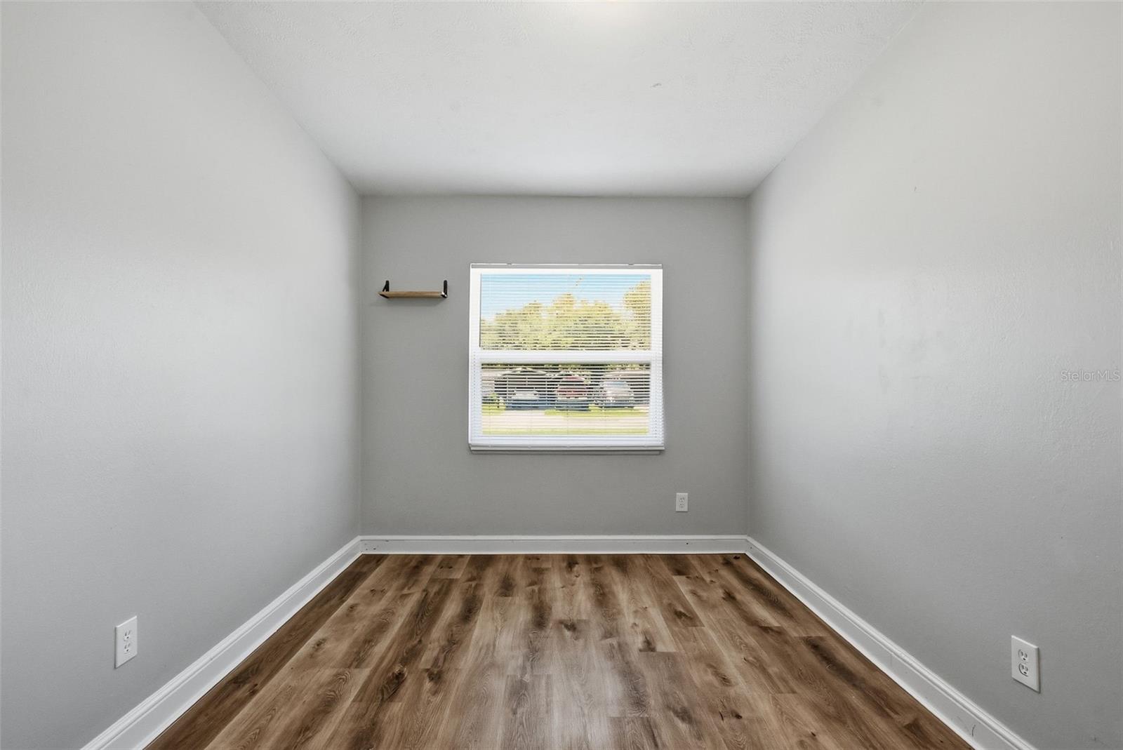 COUNTRY CLUB MANOR UNIT 3 - Residential