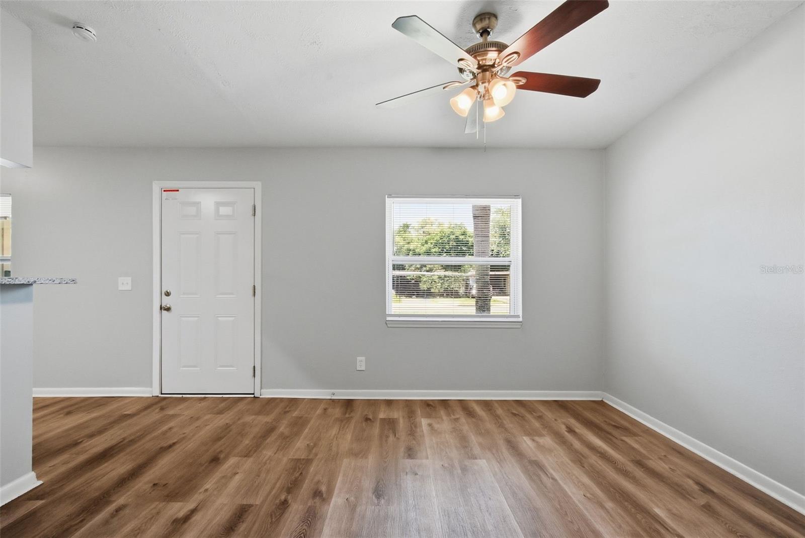 COUNTRY CLUB MANOR UNIT 3 - Residential
