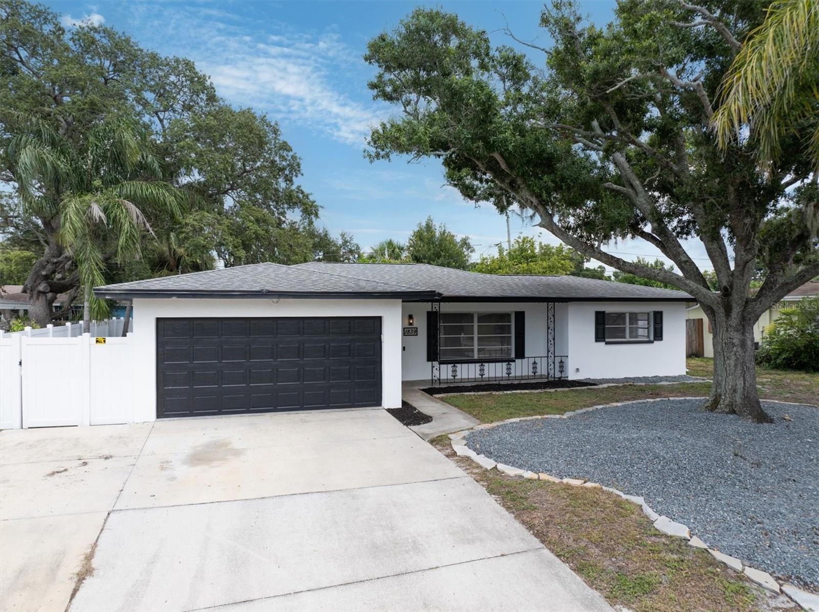 1839 RIDGEWAY DRIVE