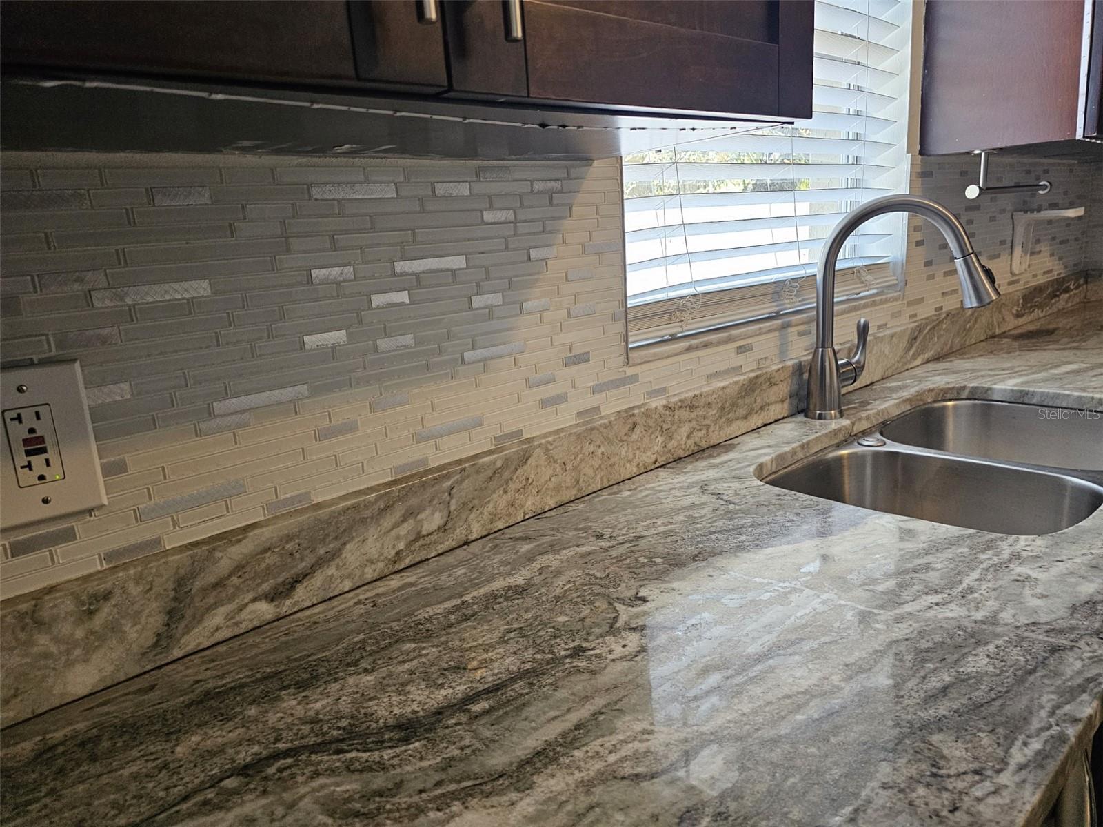 PENINSULA HEIGHTS - Residential