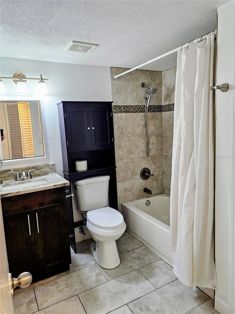 PENINSULA HEIGHTS - Residential