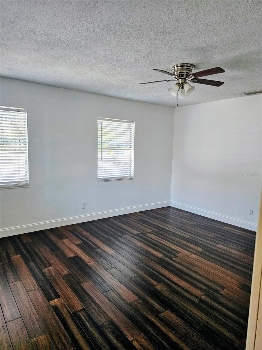 PENINSULA HEIGHTS - Residential