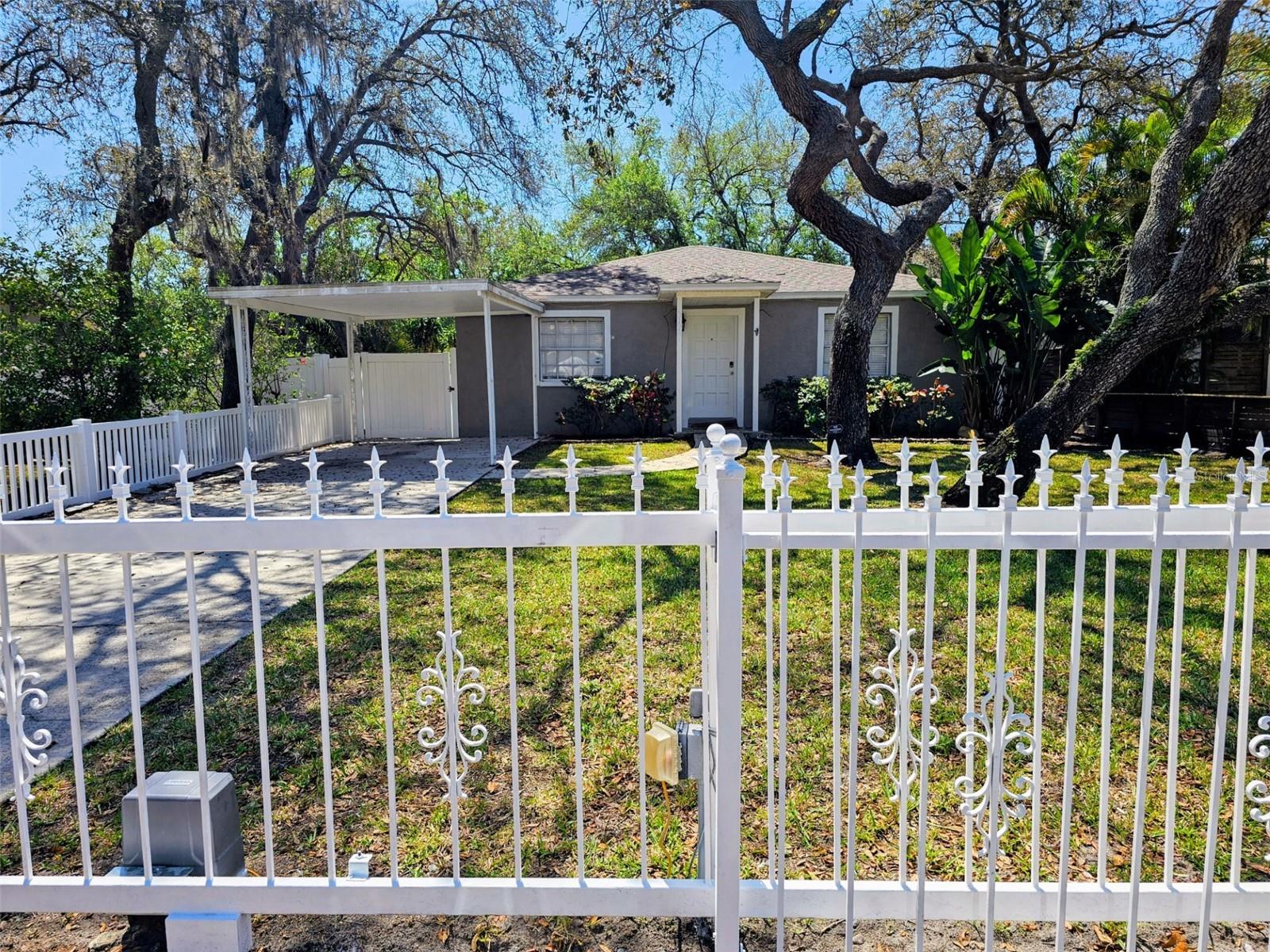 PENINSULA HEIGHTS - Residential