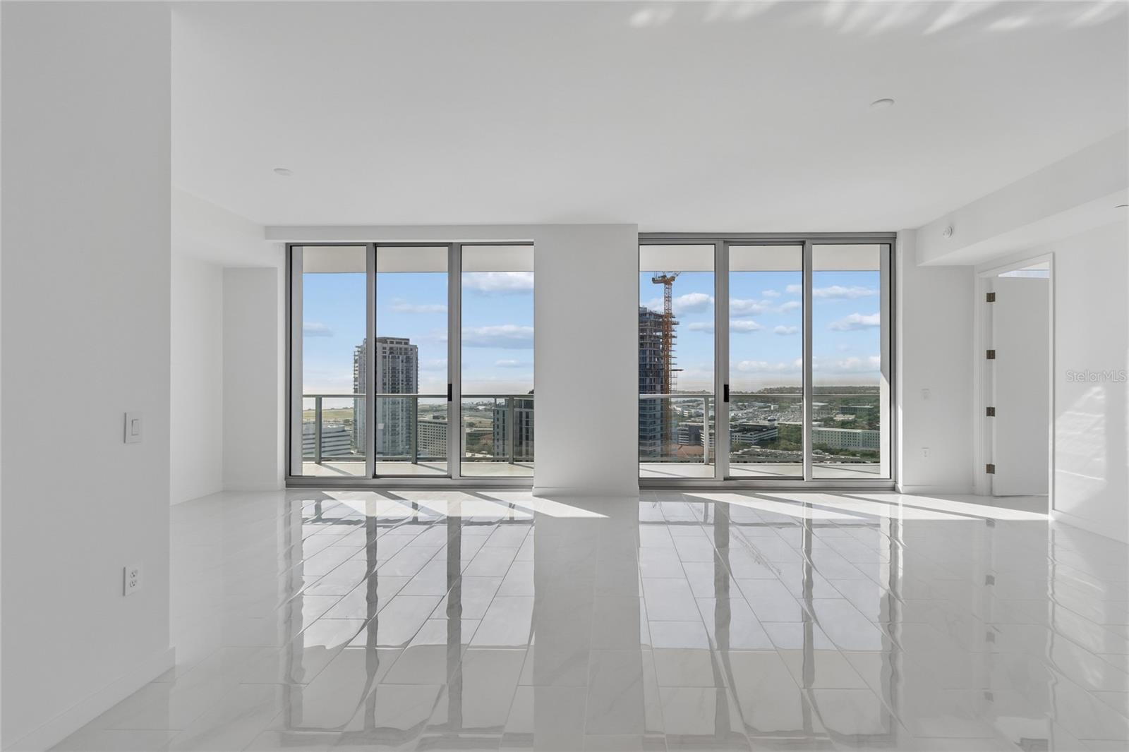 CONDO RESIDENCES AT 400 CENTRAL - Residential