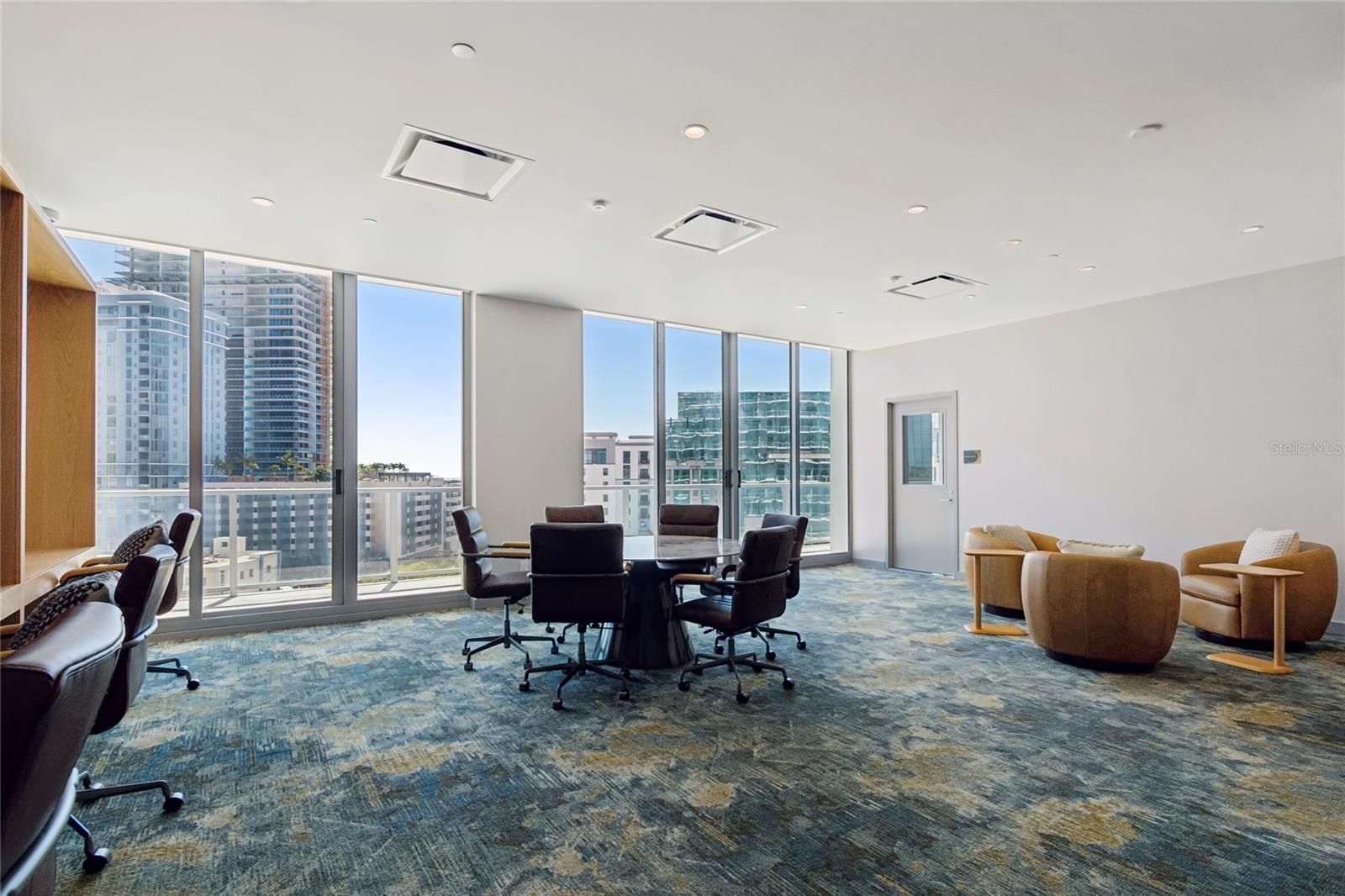 CONDO RESIDENCES AT 400 CENTRAL - Residential