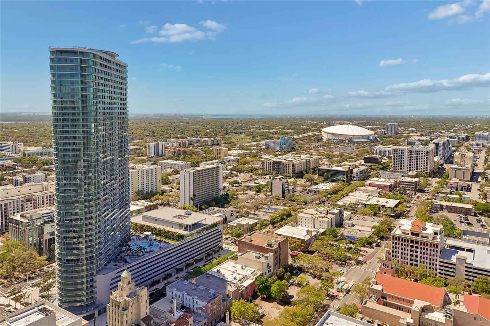 CONDO RESIDENCES AT 400 CENTRAL - Residential