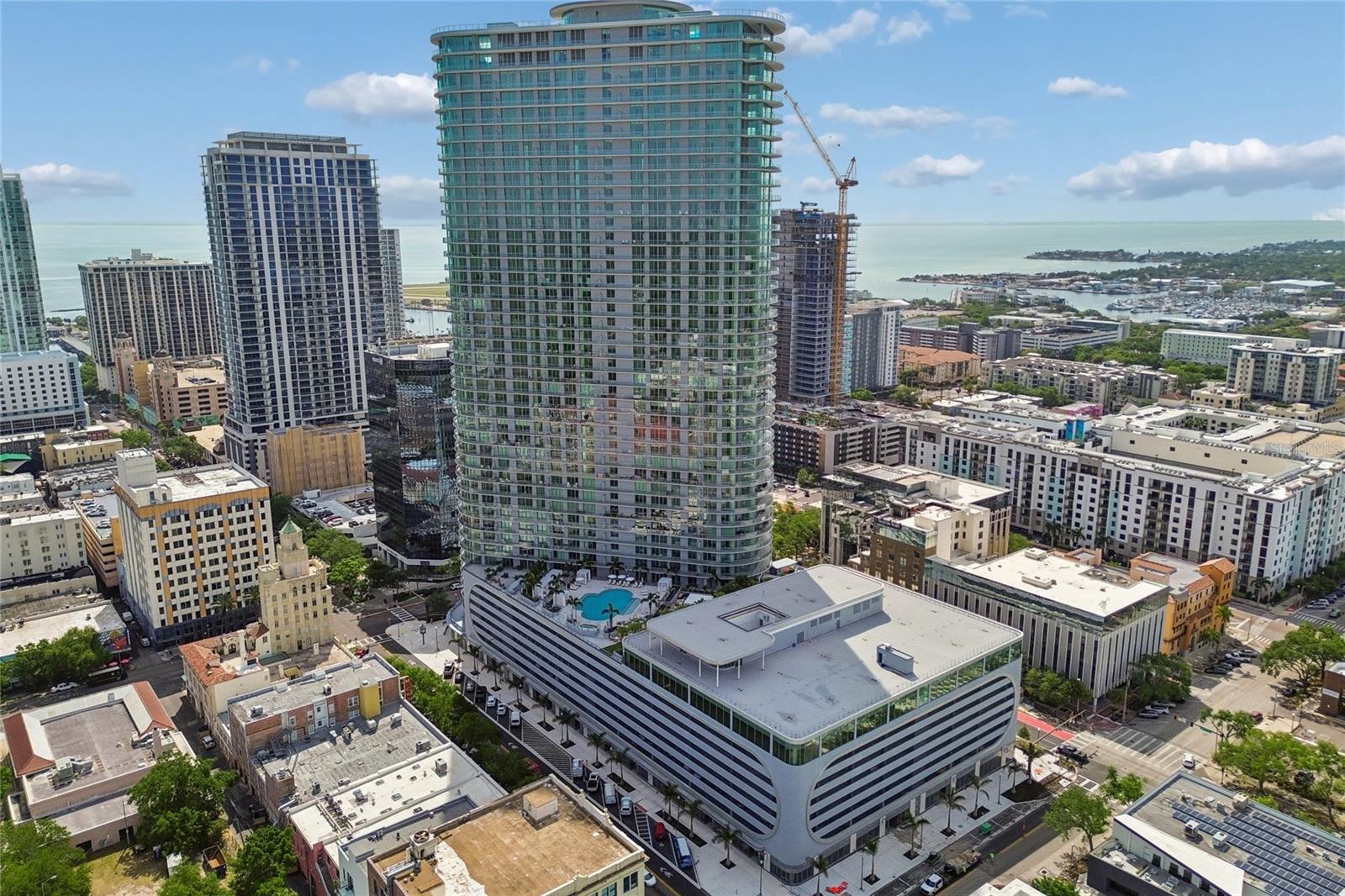 CONDO RESIDENCES AT 400 CENTRAL - Residential