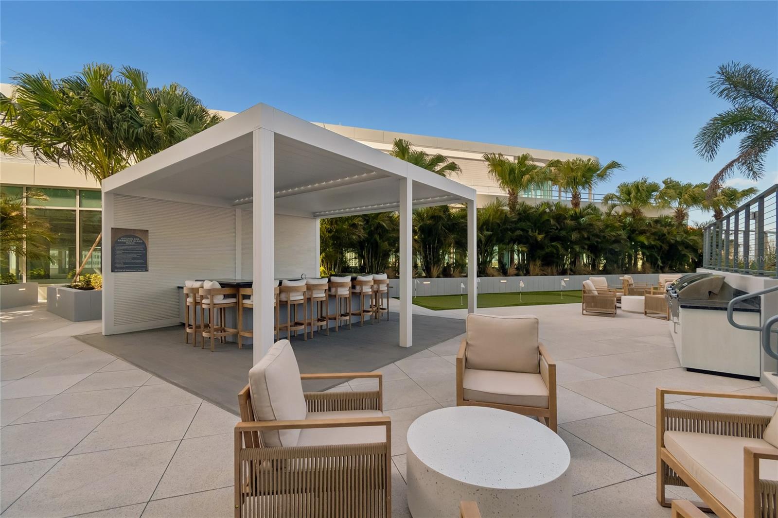 CONDO RESIDENCES AT 400 CENTRAL - Residential