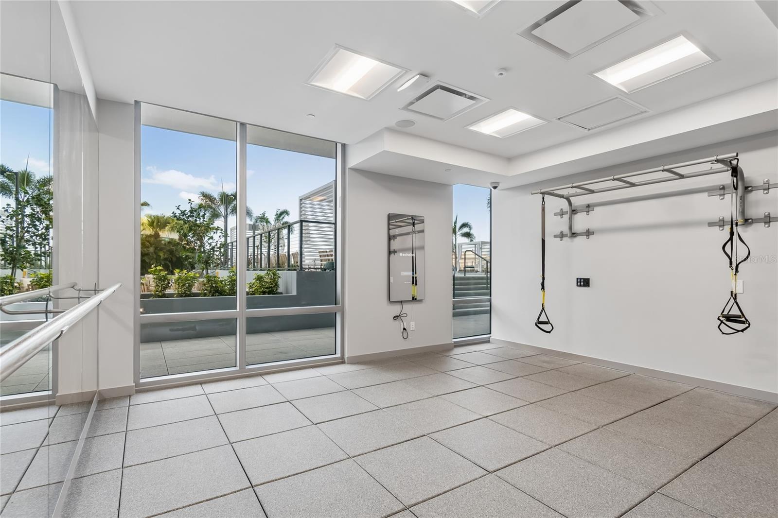 CONDO RESIDENCES AT 400 CENTRAL - Residential