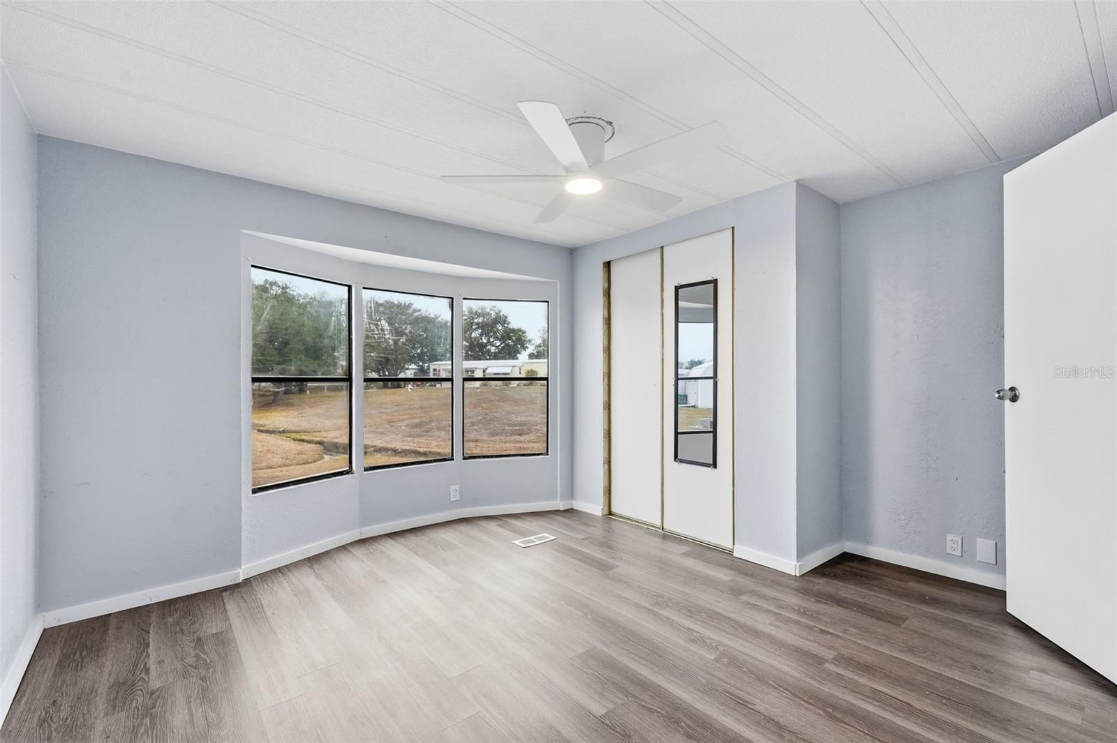 HOLIDAY PARK - Residential