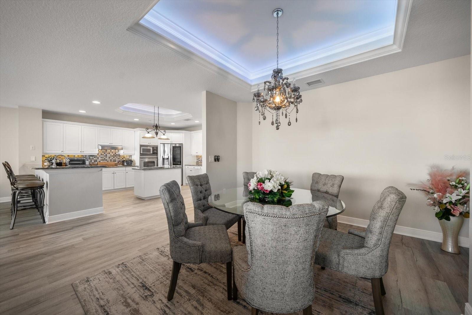 LA BAHIA CONDO - Residential