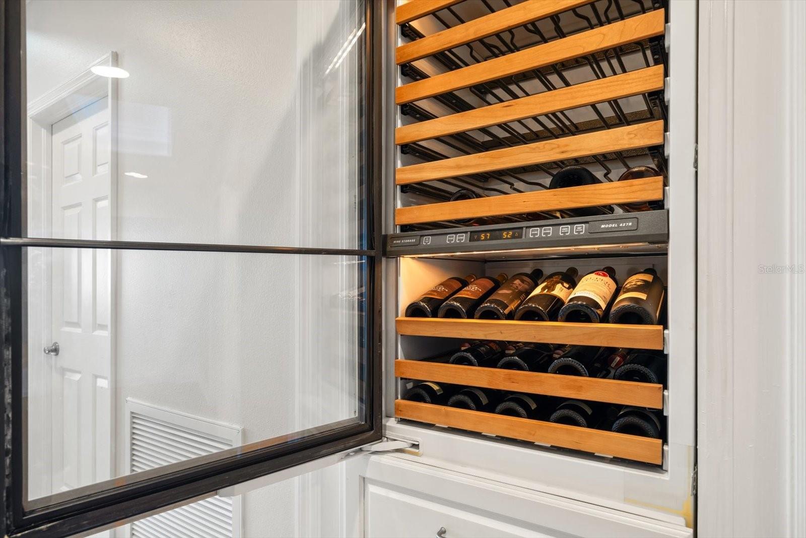 LA BAHIA CONDO - Residential