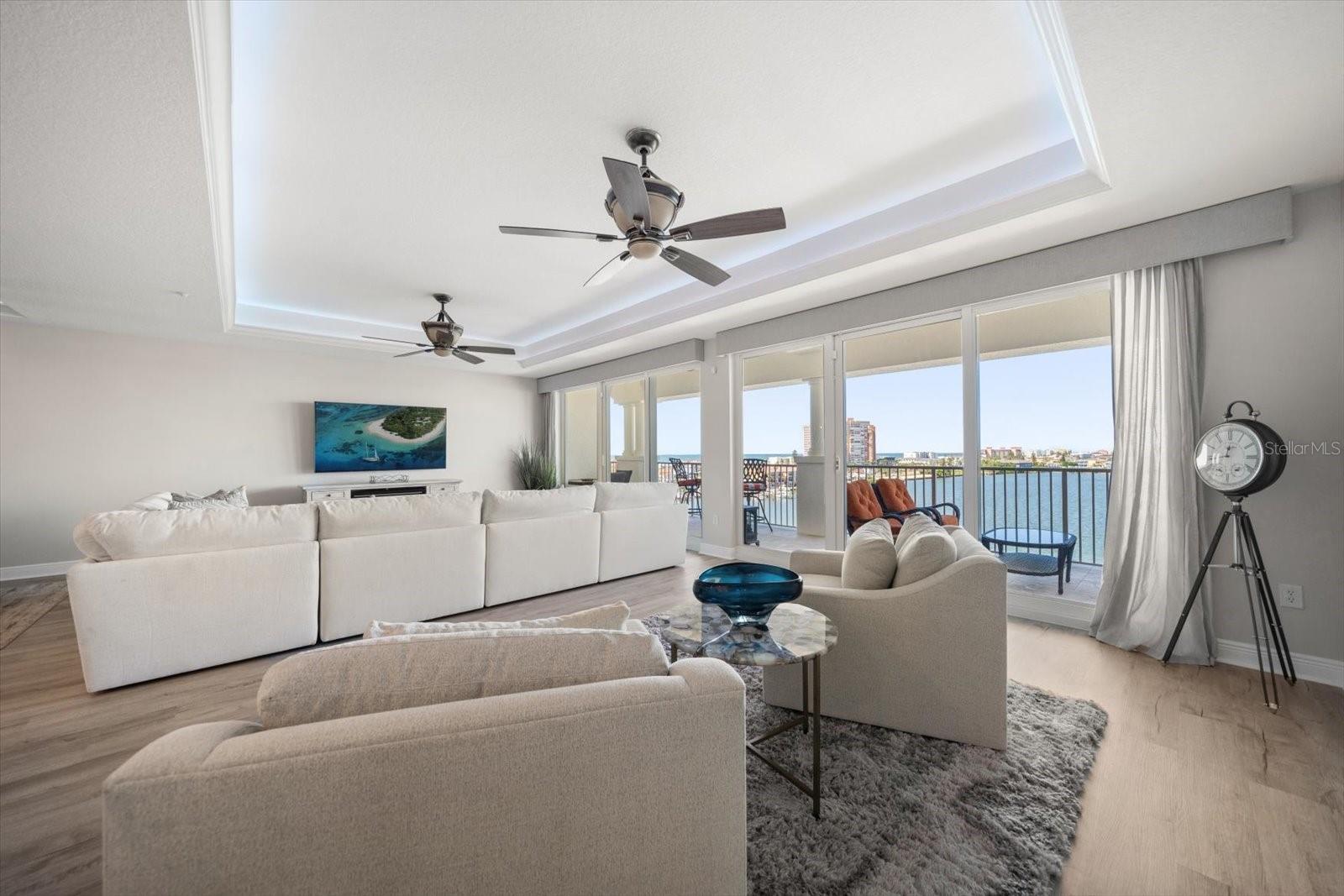 LA BAHIA CONDO - Residential