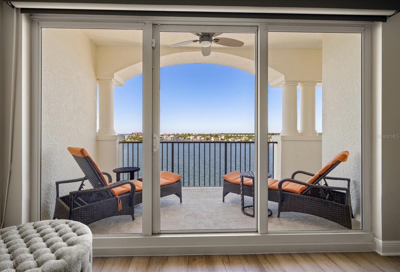 LA BAHIA CONDO - Residential