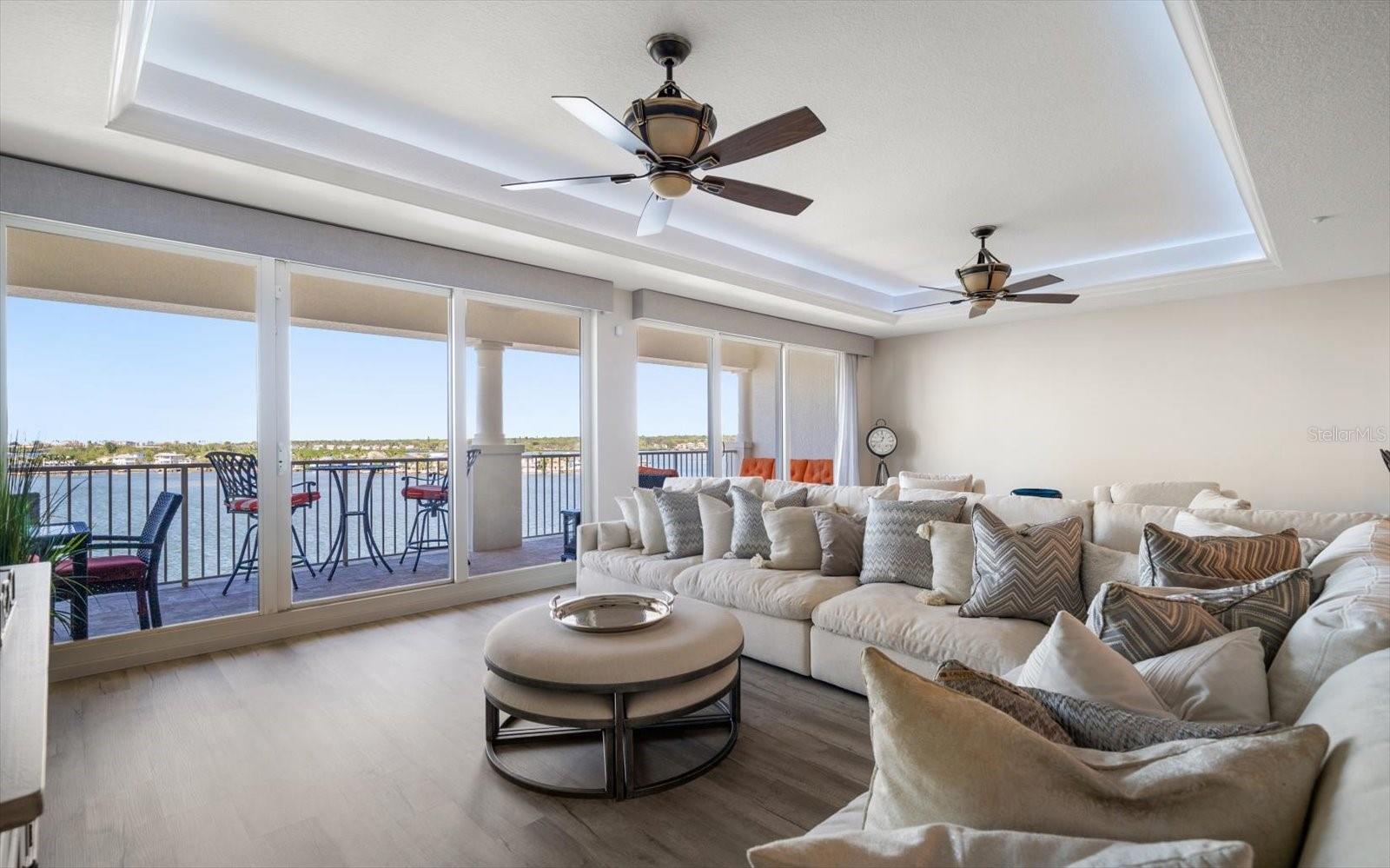 LA BAHIA CONDO - Residential