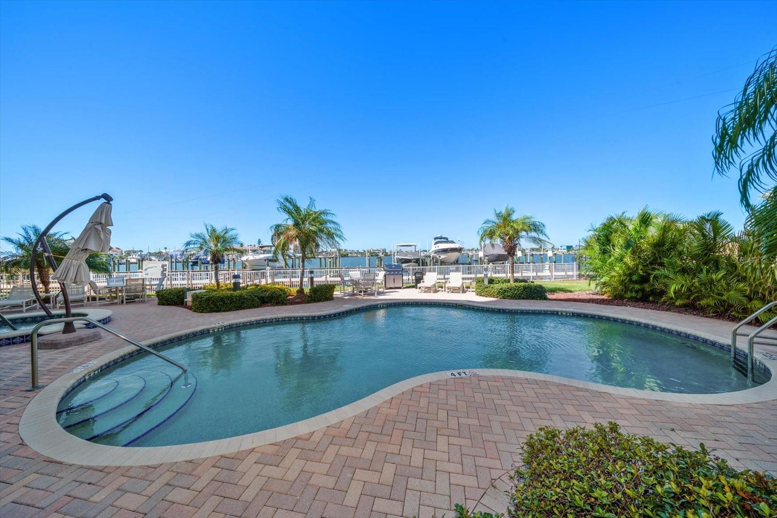 LA BAHIA CONDO - Residential