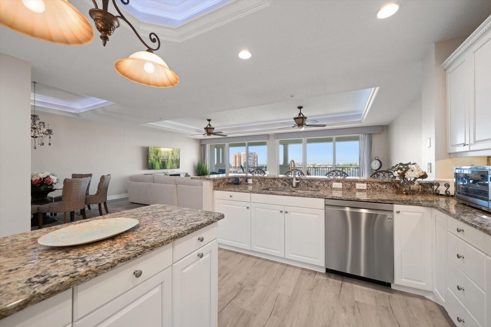 LA BAHIA CONDO - Residential