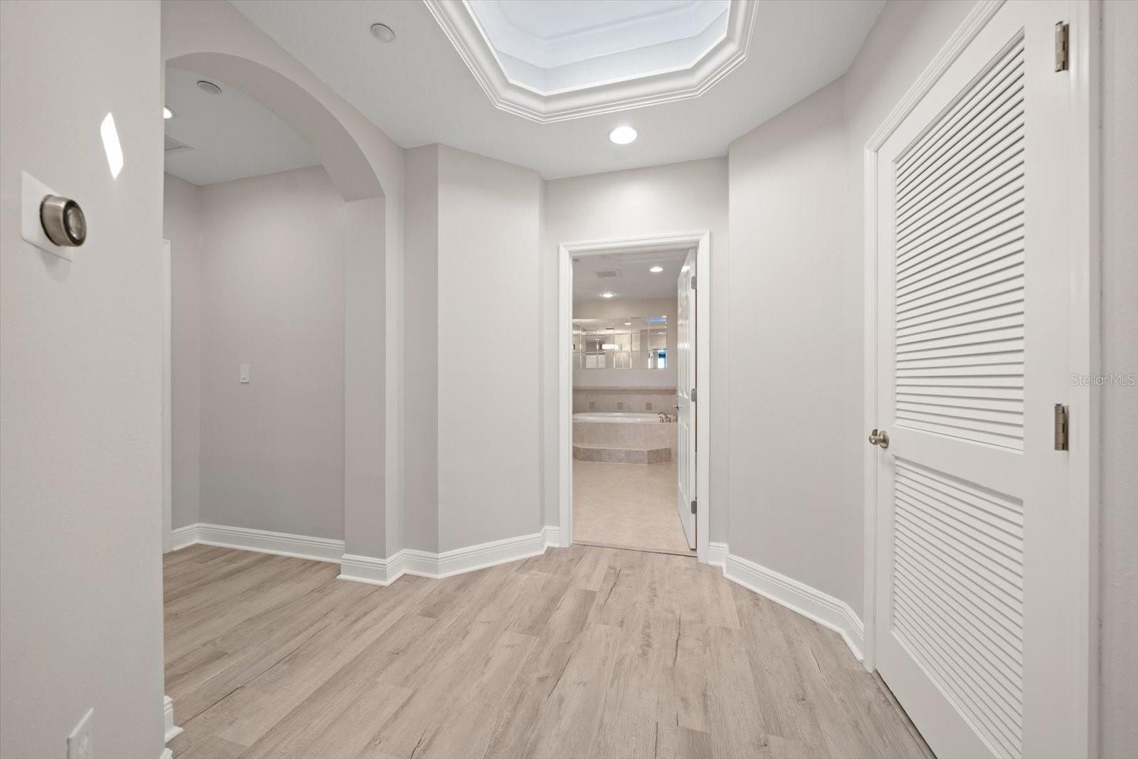 LA BAHIA CONDO - Residential