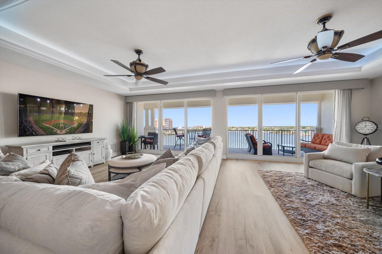 LA BAHIA CONDO - Residential