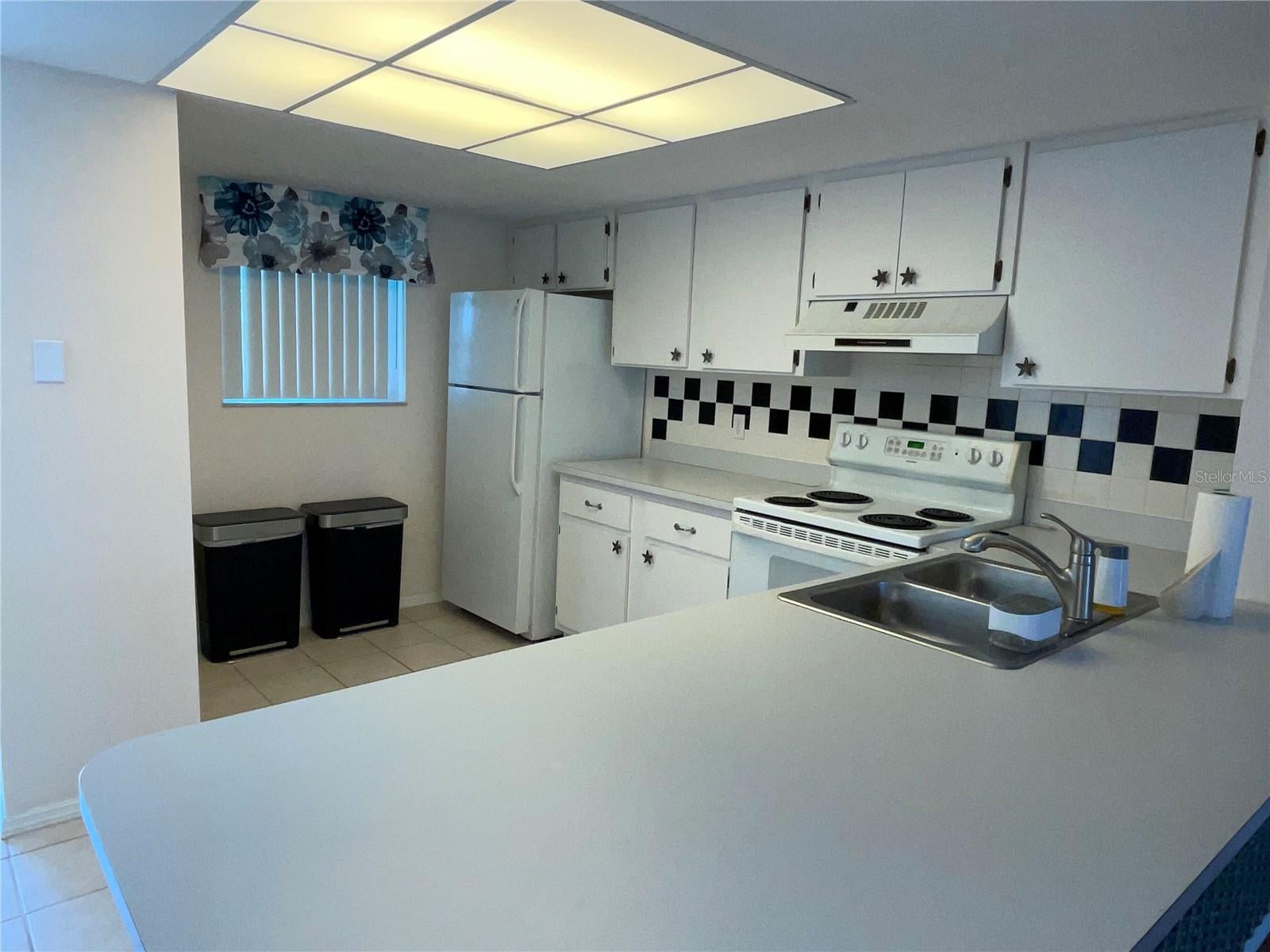 3310 LOVELAND BOULEVARD 606