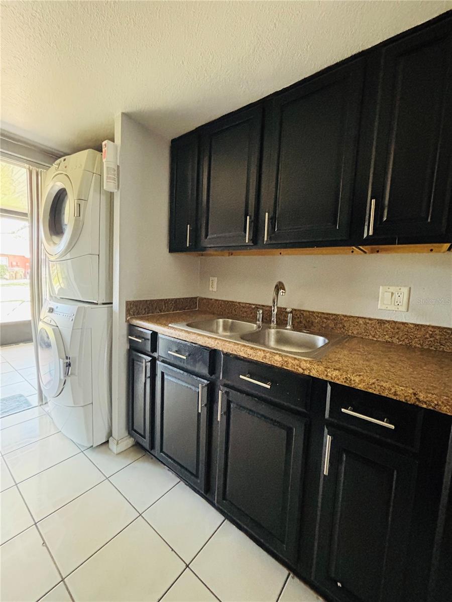 LAS PALMAS VILLAS - Residential