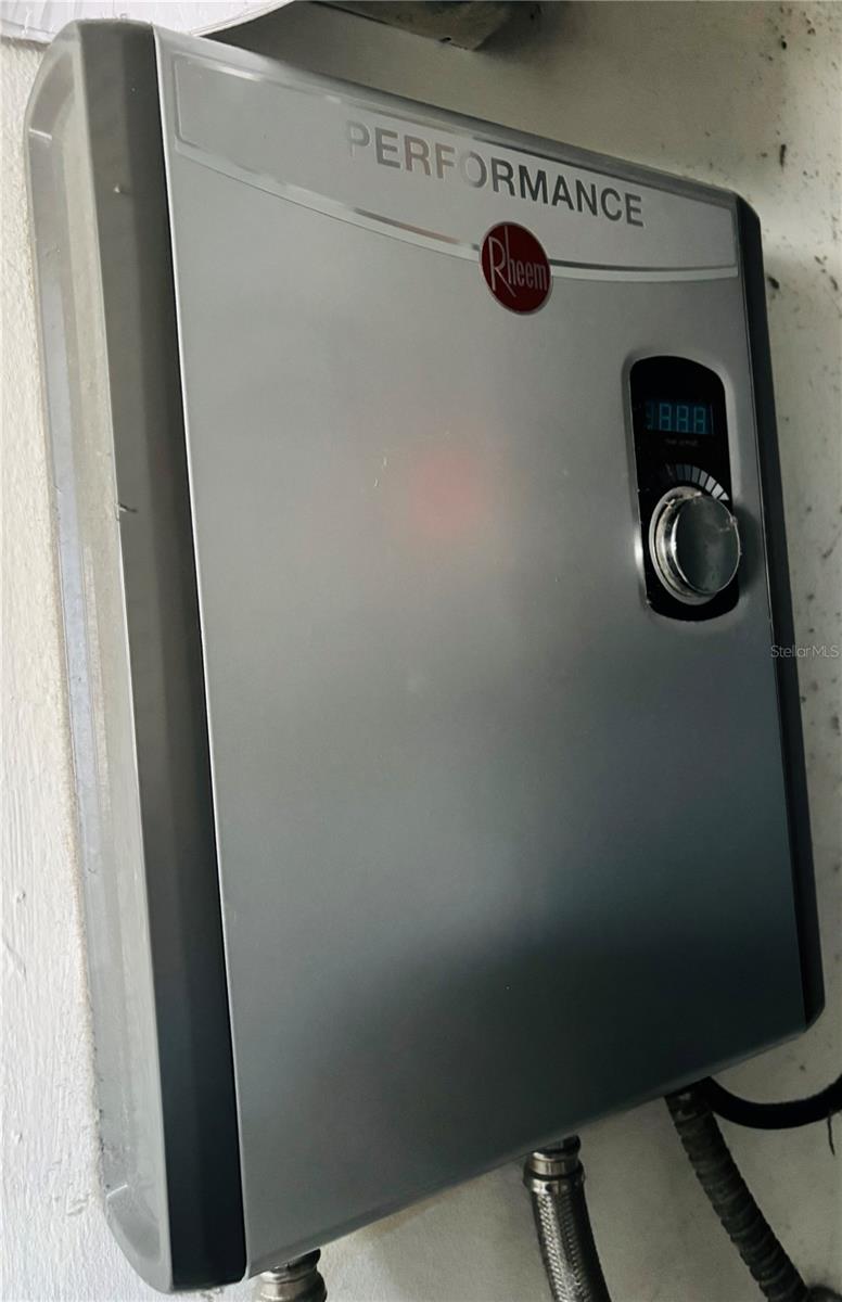 LAS PALMAS VILLAS - Residential