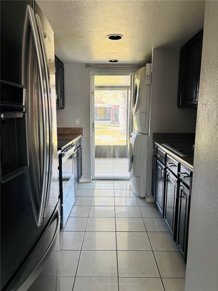 LAS PALMAS VILLAS - Residential