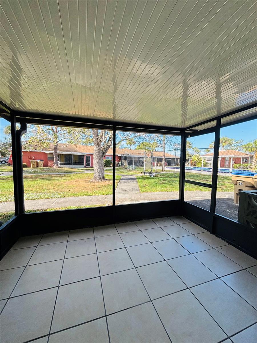 LAS PALMAS VILLAS - Residential