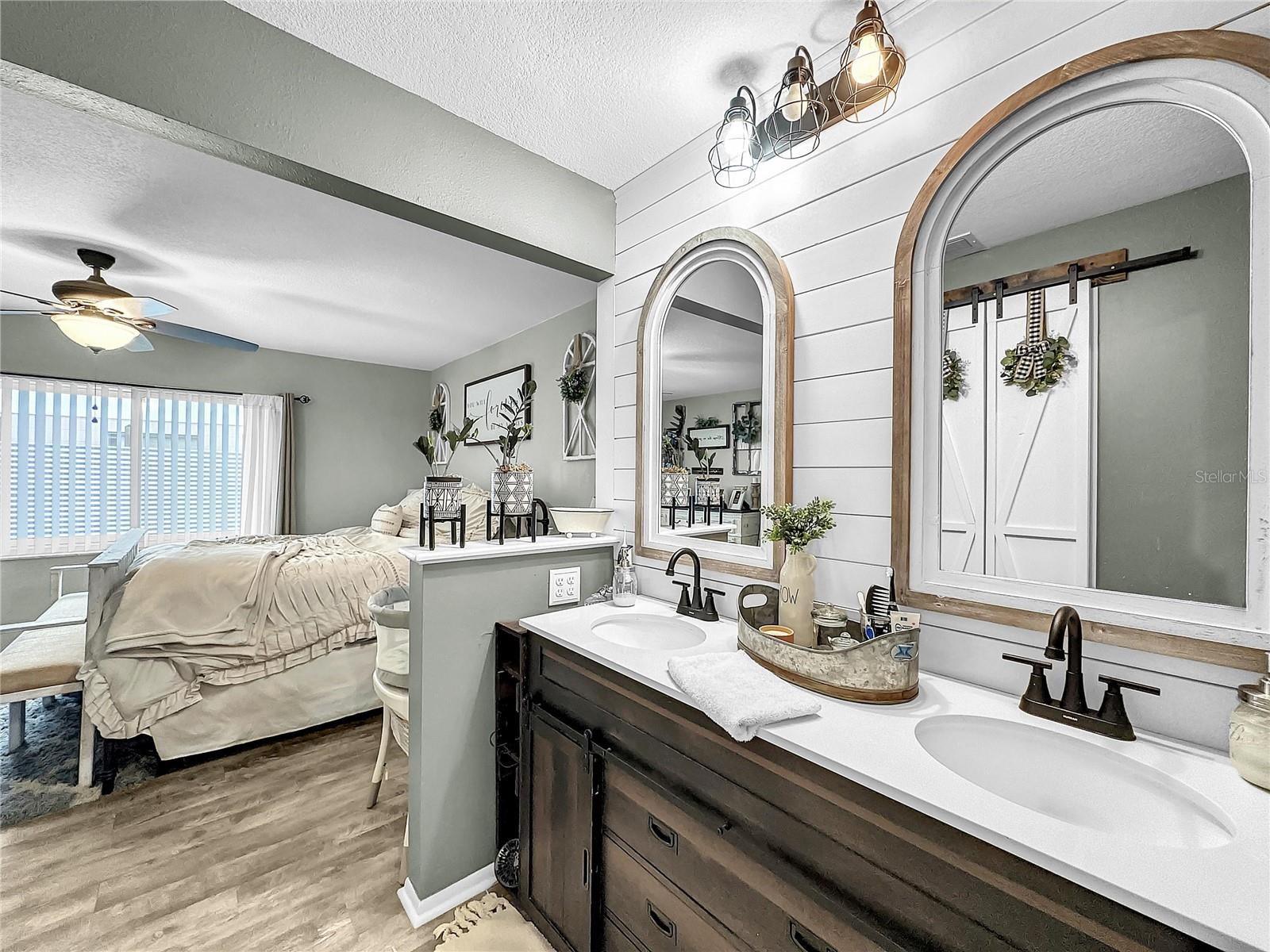 OAKWOOD - Residential