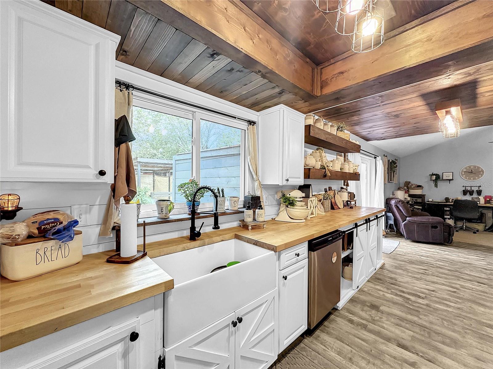 OAKWOOD - Residential