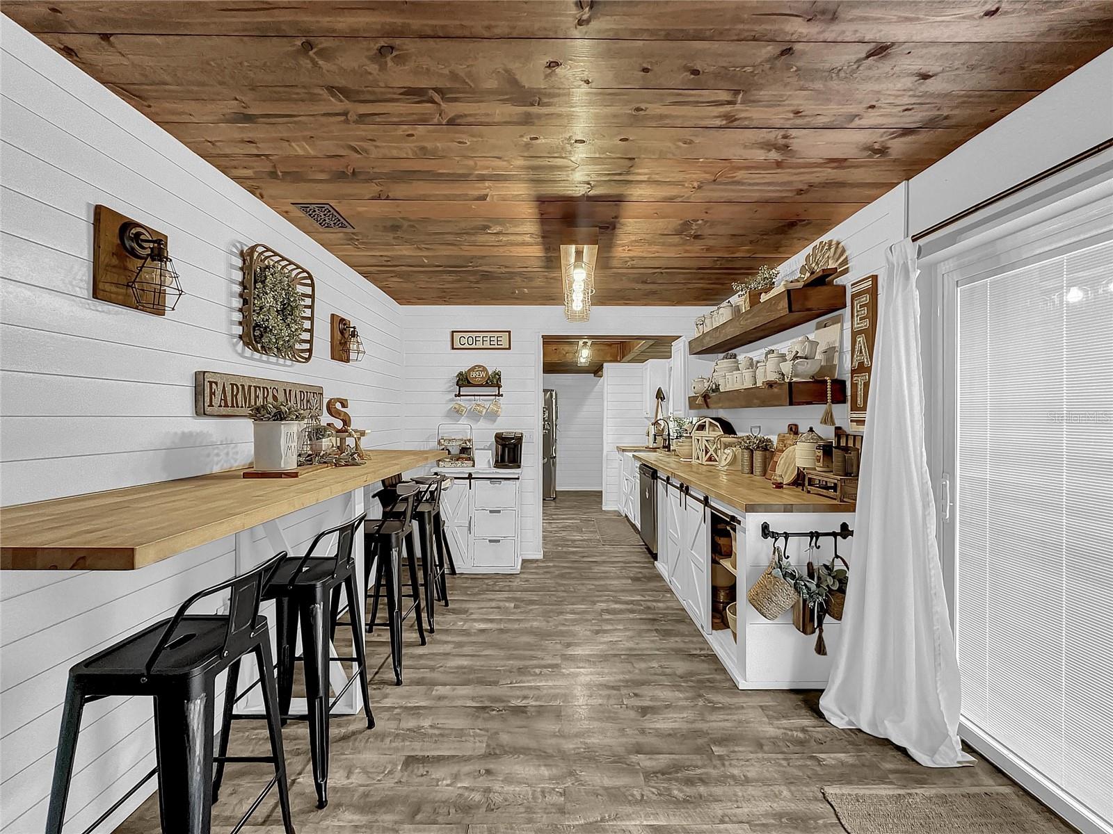 OAKWOOD - Residential