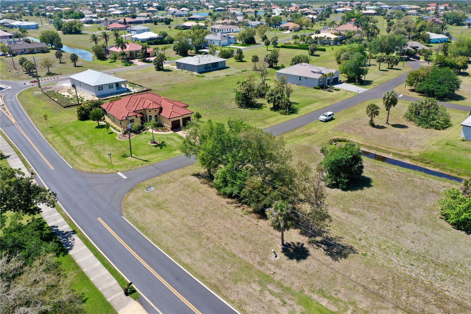 PUNTA GORDA ISLES SEC 21 - Land