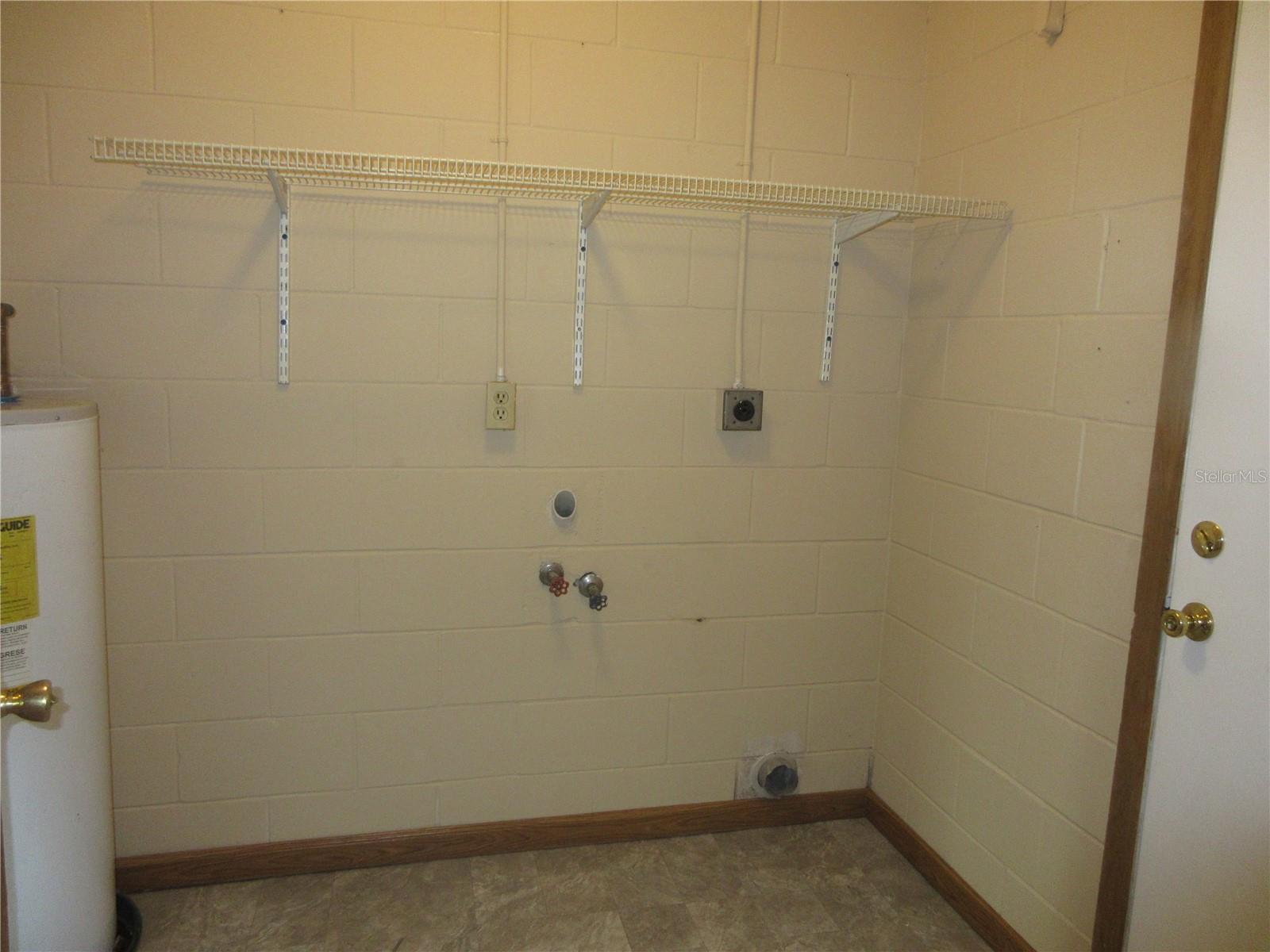 SILVER SPGS WOODS - Residential