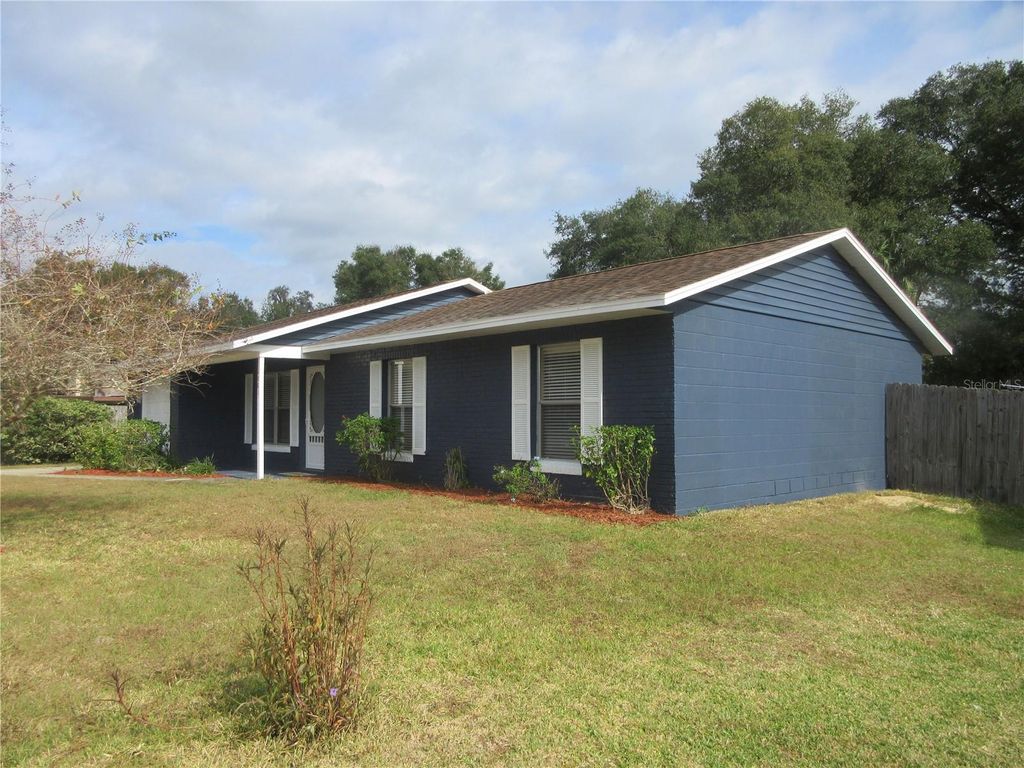 Photo of 2601 SE 175th Terrace Road, Silver Springs, FL 34488 (MLS # OM714642)