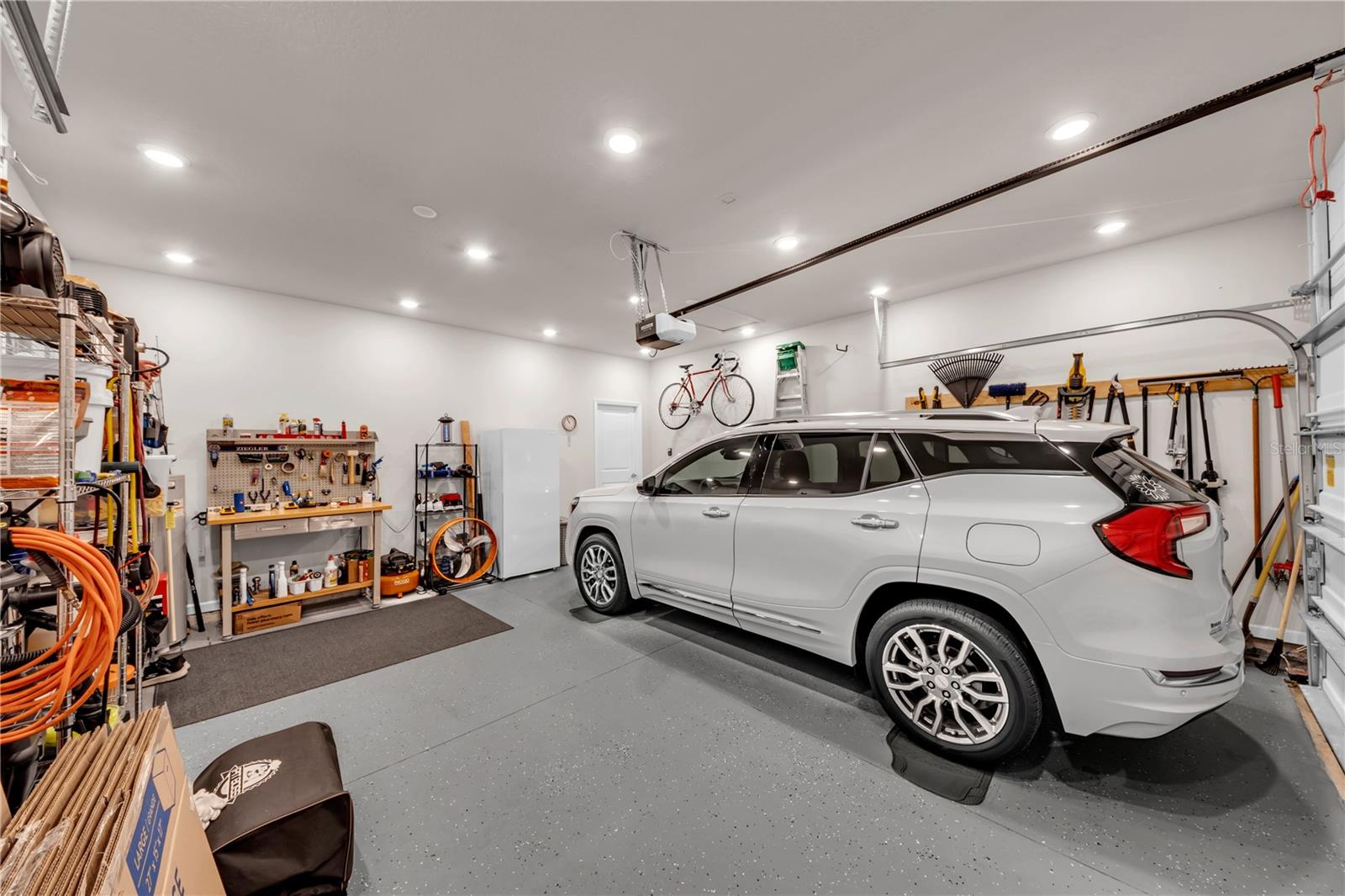 PARK MEADOWS - Residential