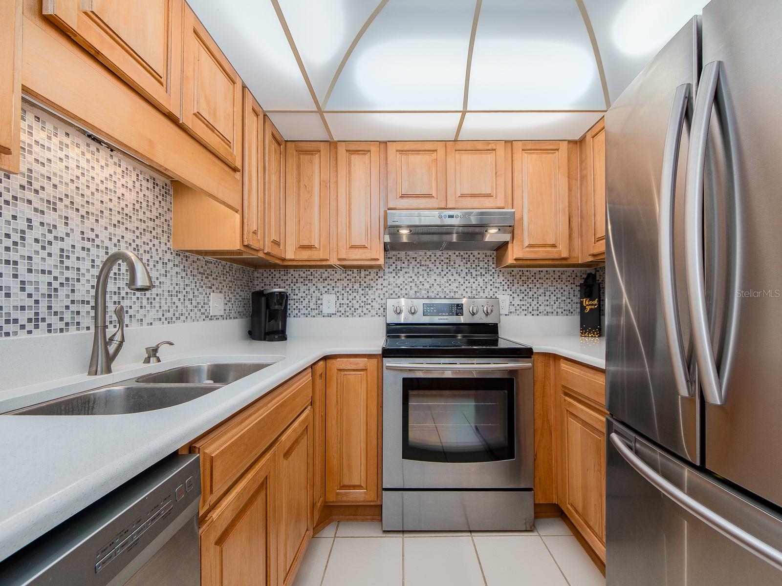 51 ISLAND WAY CONDO - Residential