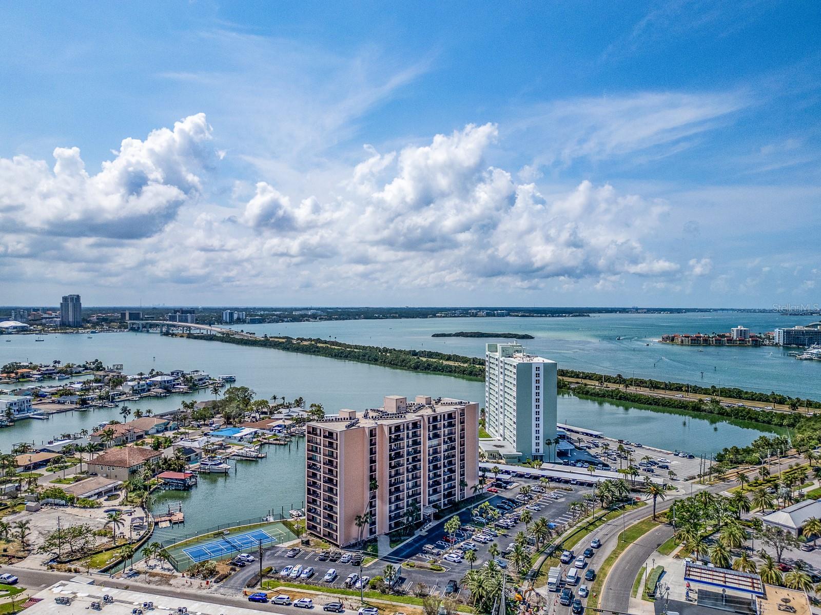 51 ISLAND WAY CONDO - Residential