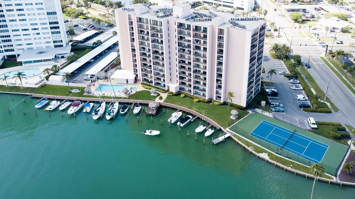 51 ISLAND WAY CONDO - Residential