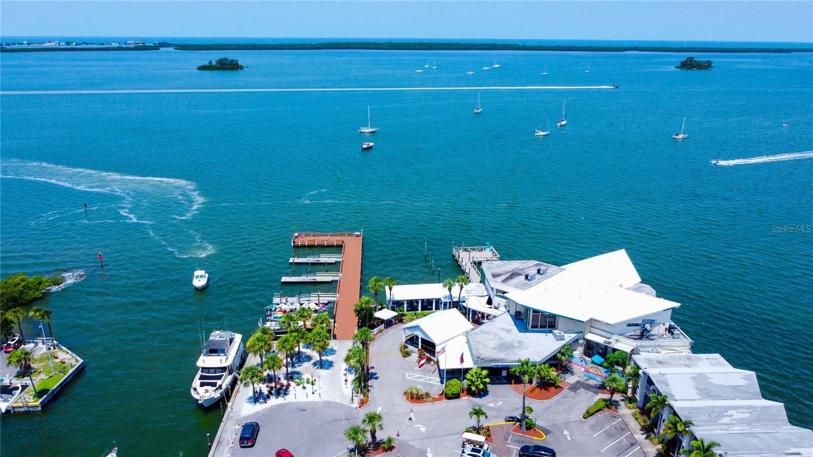 DUNEDIN ISLES ESTATES 1ST ADD - Residential