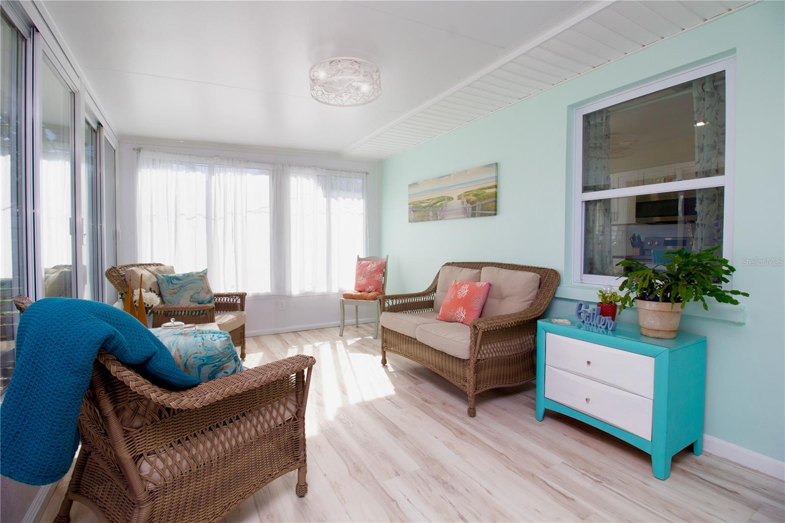 DUNEDIN ISLES ESTATES 1ST ADD - Residential