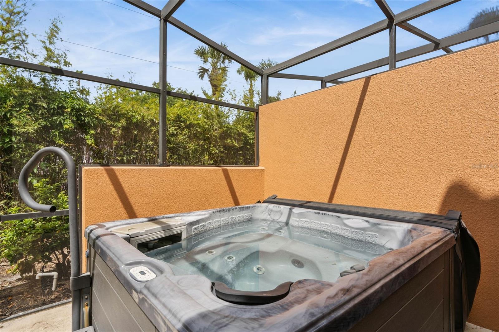 REGAL OAKS - Residential