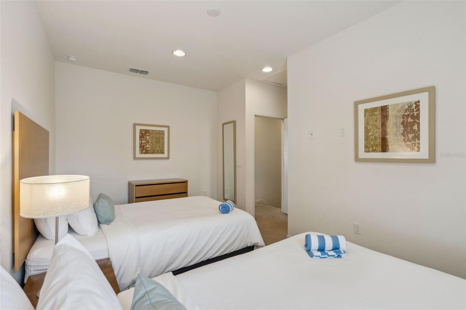 REGAL OAKS - Residential