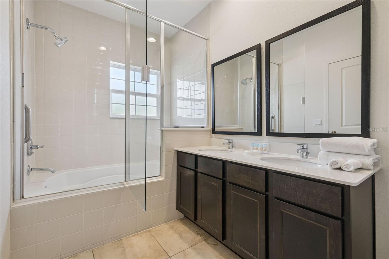 REGAL OAKS - Residential