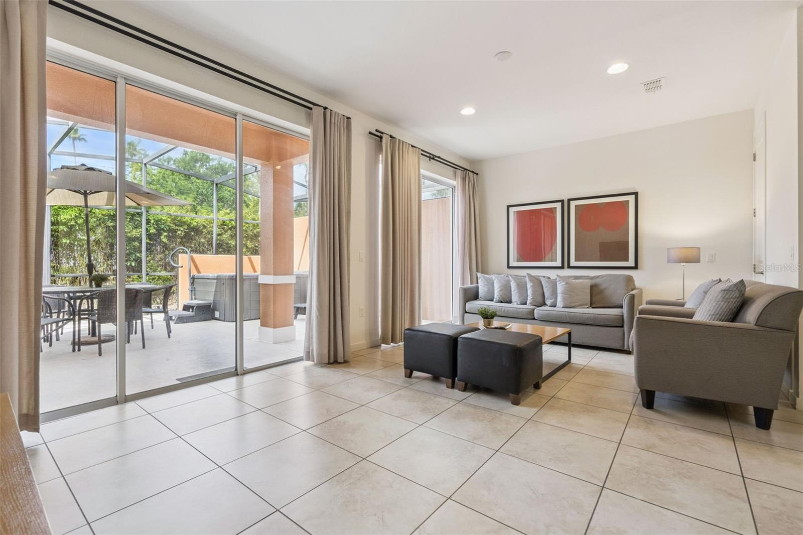 REGAL OAKS - Residential