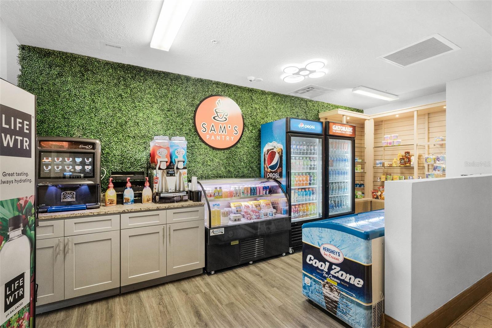 REGAL OAKS - Residential