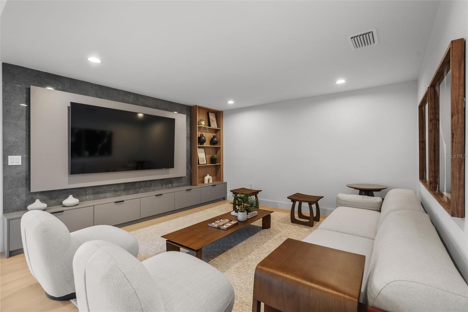 WINDERMERE TOWN - Residential